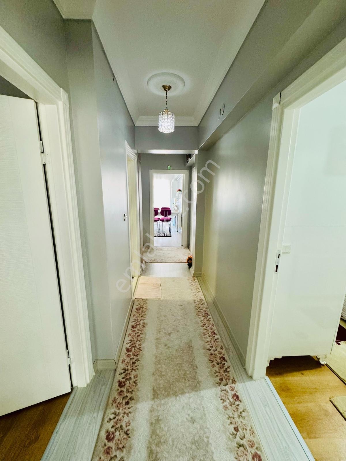 Seğmenlerde Satılık 4+1 170m2 Geniş Temiz Daire Güzel Konumda - Görsel 6