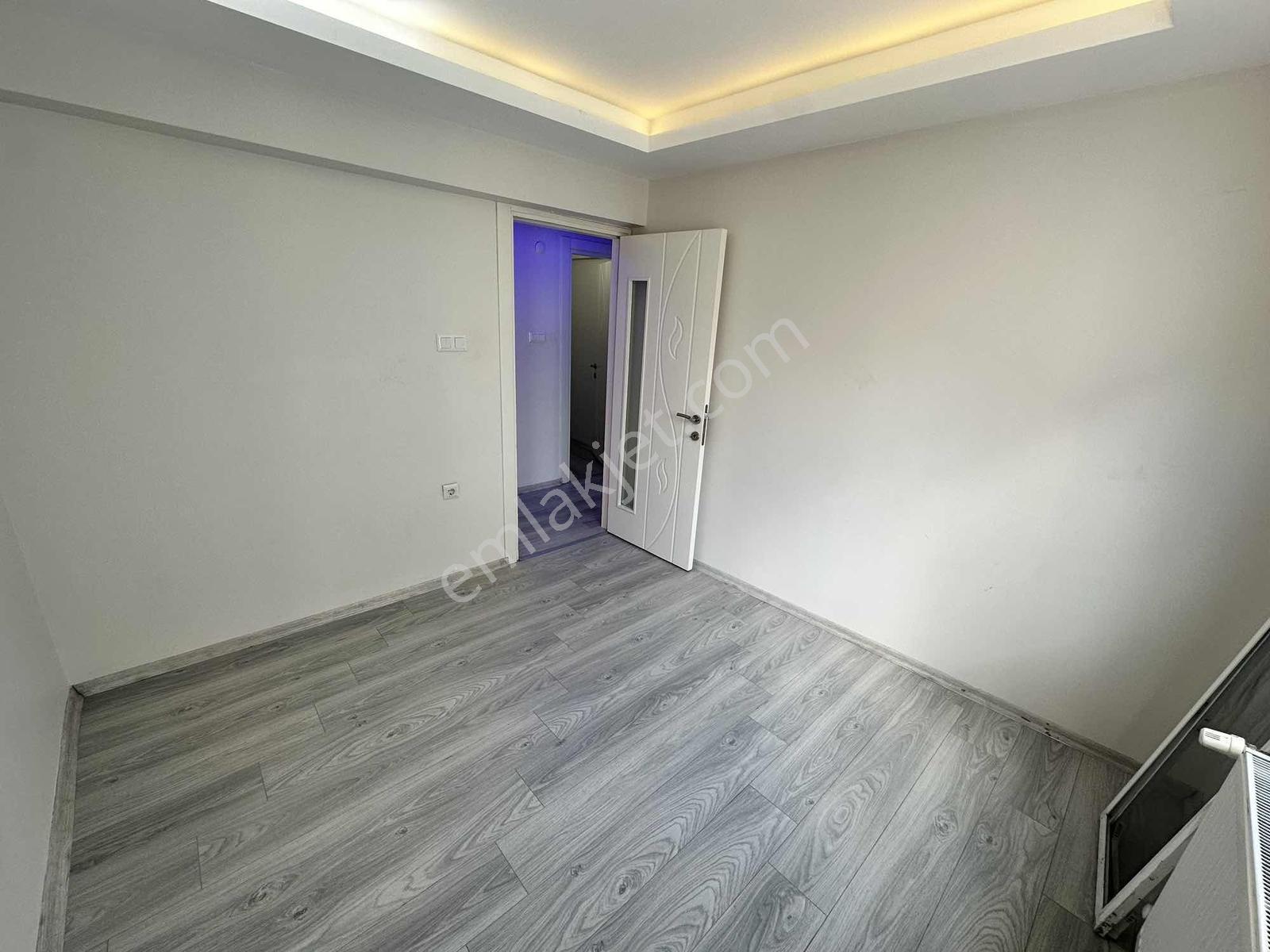 Turpa Balçovadan Merkezi Kiralık 2+1 Daire - Görsel 14