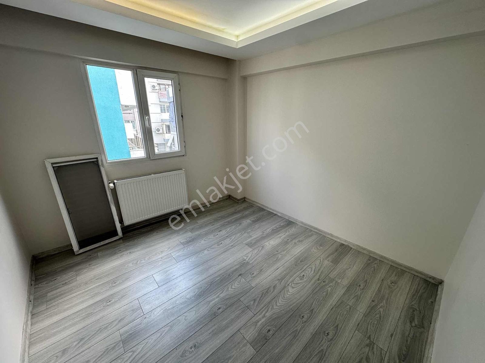 Turpa Balçovadan Merkezi Kiralık 2+1 Daire - Görsel 15