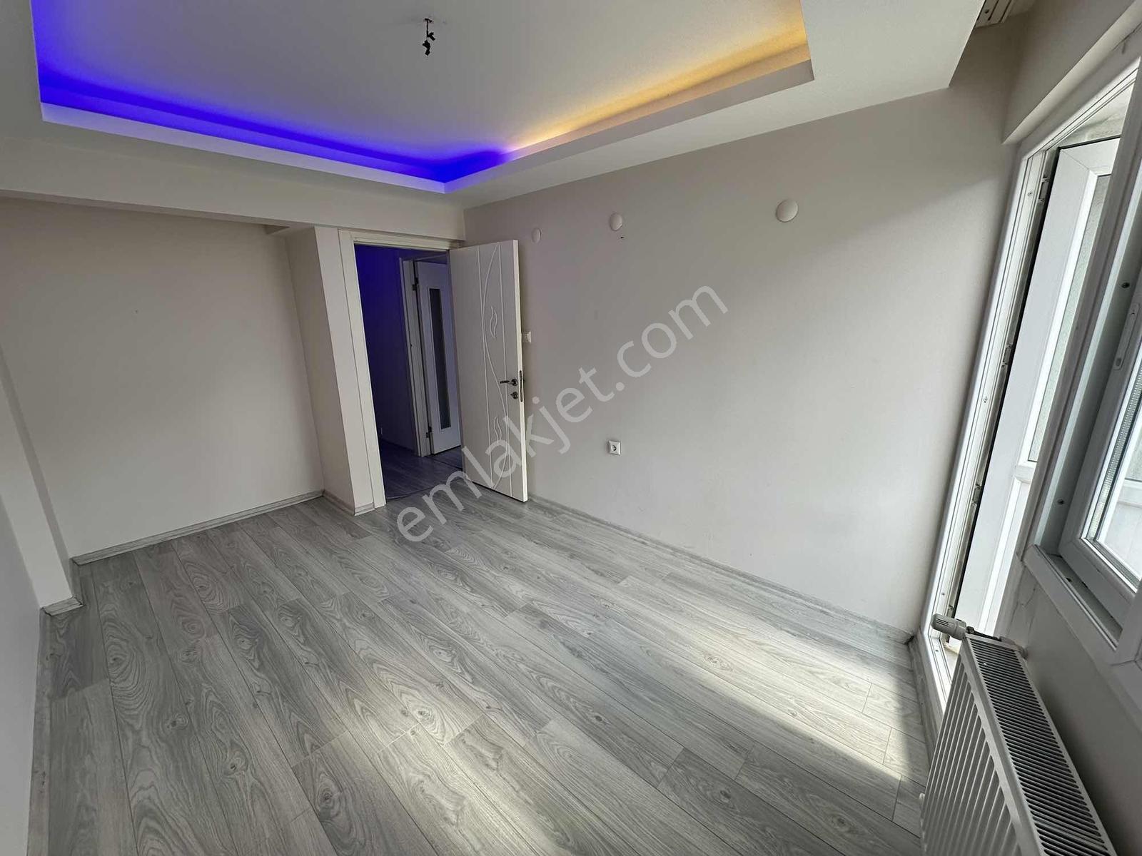Turpa Balçovadan Merkezi Kiralık 2+1 Daire - Görsel 4
