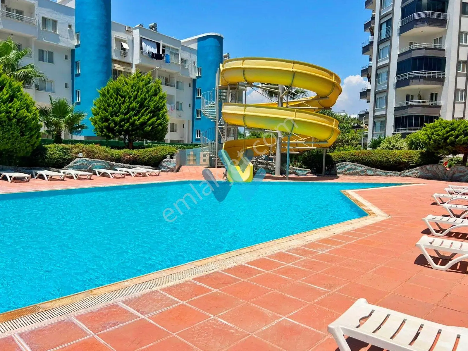Win'den Erdemli Tömük'te Denize Sıfır Kiralık Yazlık - Görsel 3