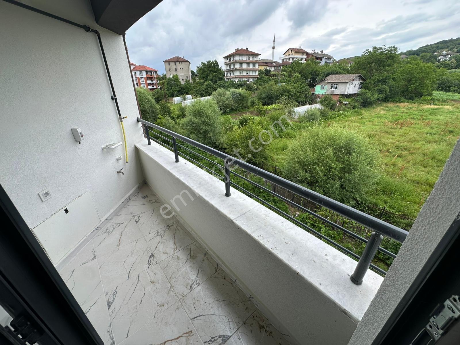 Bilgin Emlaktan Merkezde Sıfır Depozitosuz 1+1 Kiralık Daire - Görsel 13