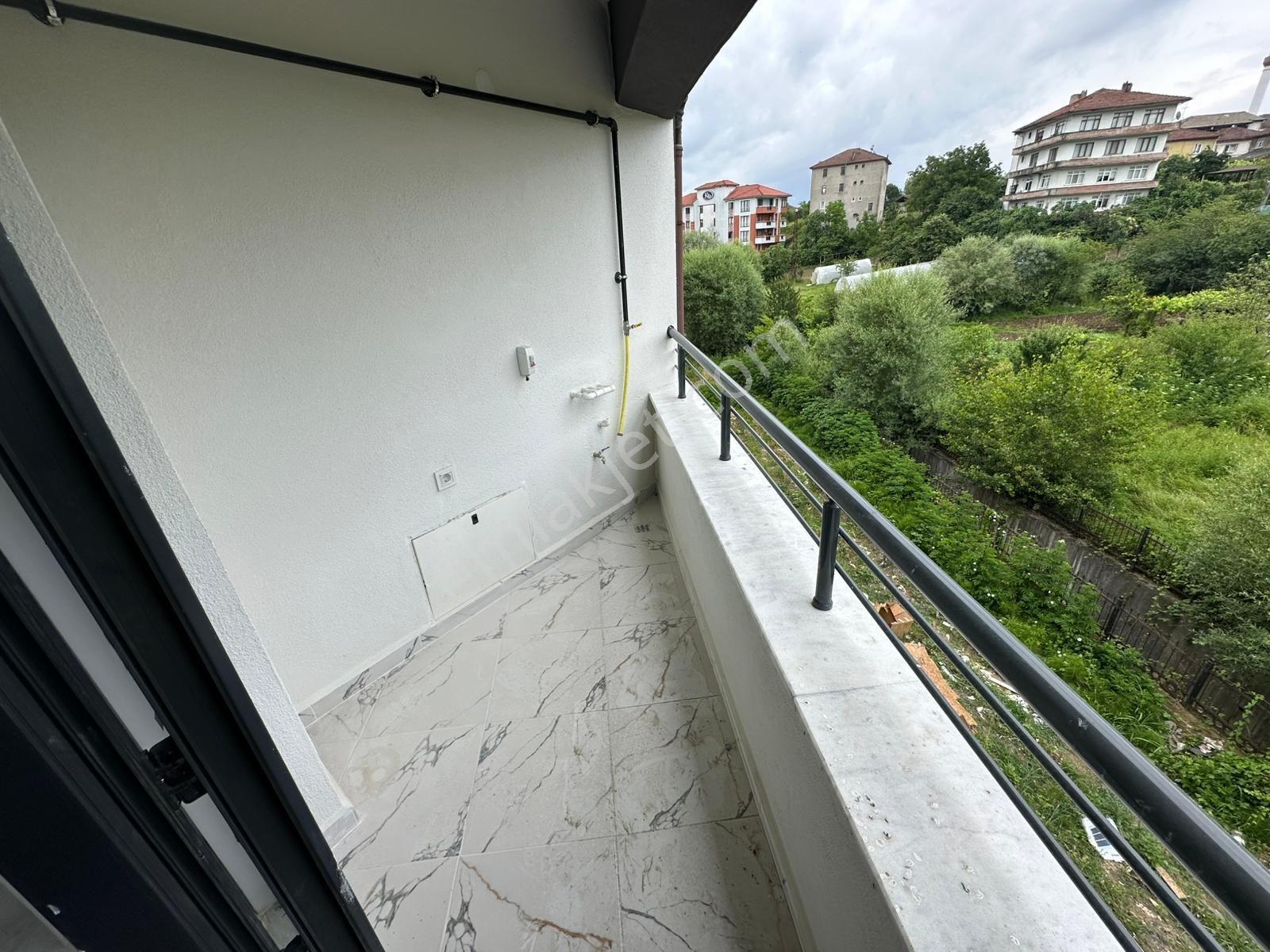 Bilgin Emlaktan Merkezde Sıfır Depozitosuz 1+1 Kiralık Daire - Görsel 11