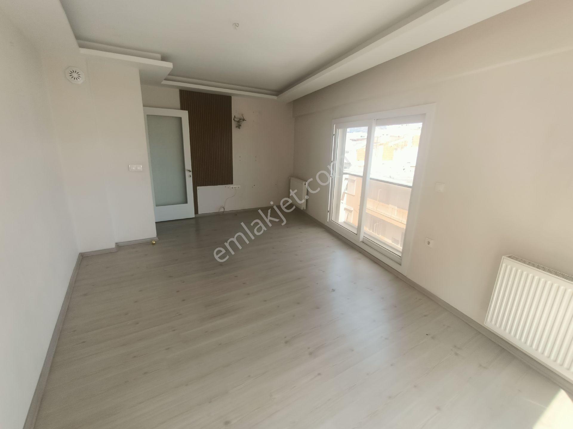 Merkezi Konumda 3+1 Doğalgazlı Köşe Daire - Görsel 13