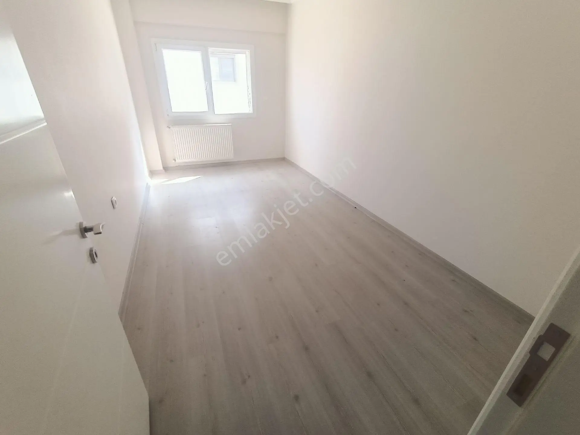 Merkezi Konumda 3+1 Doğalgazlı Köşe Daire - Görsel 4