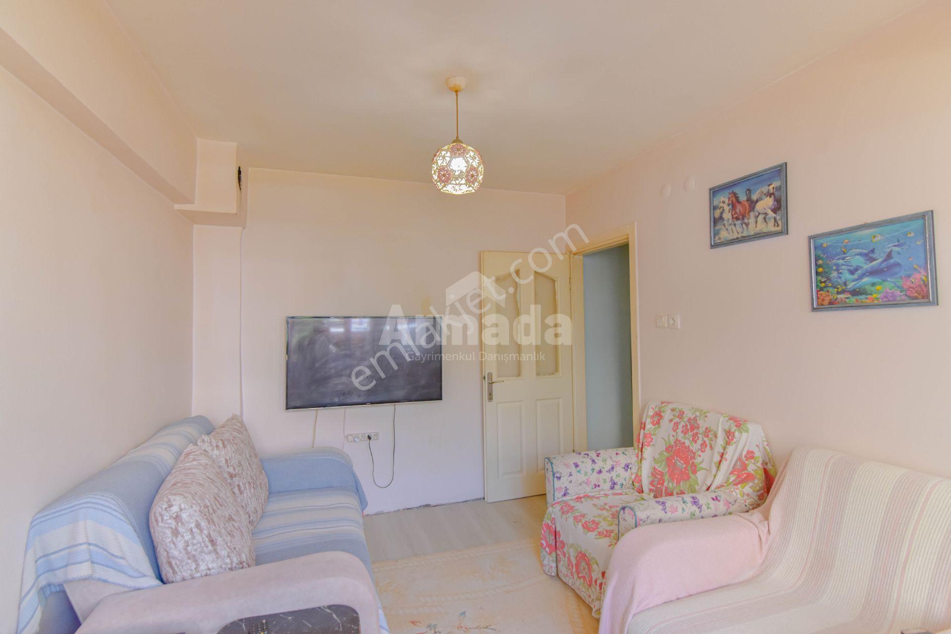 Kuşadası Merkezde Geniş Bahçeli 3+1 Giriş Katı Daire - Görsel 14