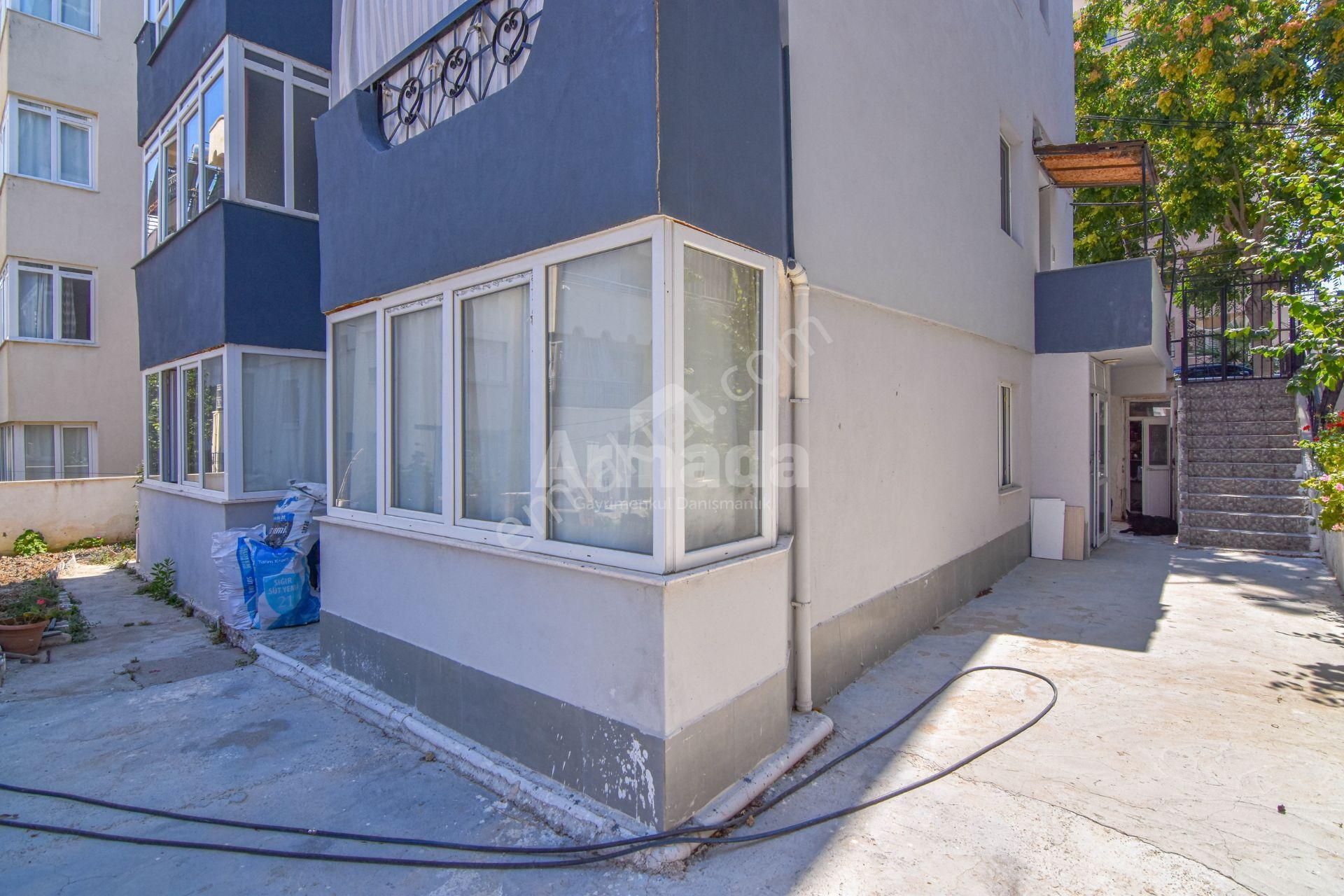 Kuşadası Merkezde Geniş Bahçeli 3+1 Giriş Katı Daire - Görsel 18