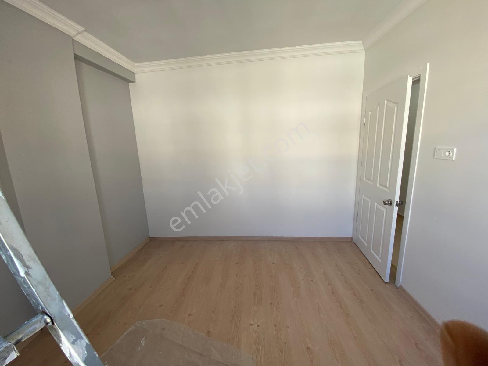 Işık Emlak'tan Satılık Üçyüzlü Metro Dibinde Dubleks 4+1 Daire - Görsel 7
