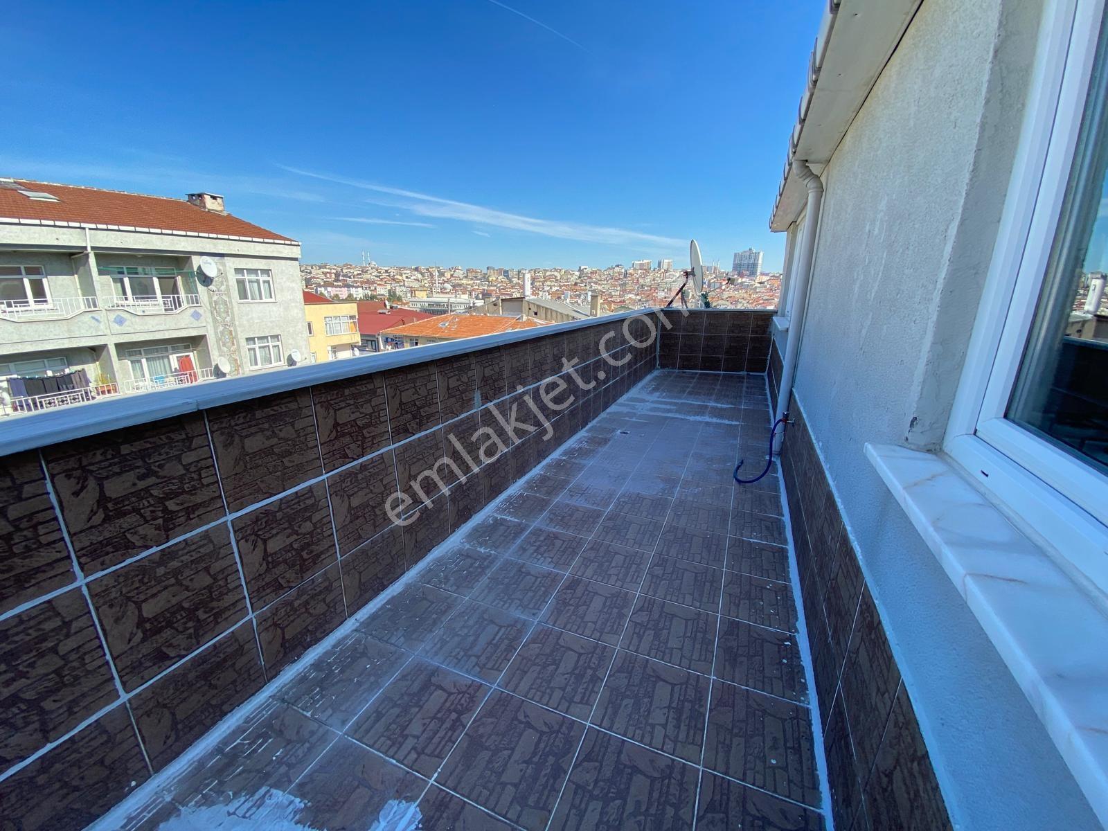 Işık Emlak'tan Satılık Üçyüzlü Metro Dibinde Dubleks 4+1 Daire - Görsel 30