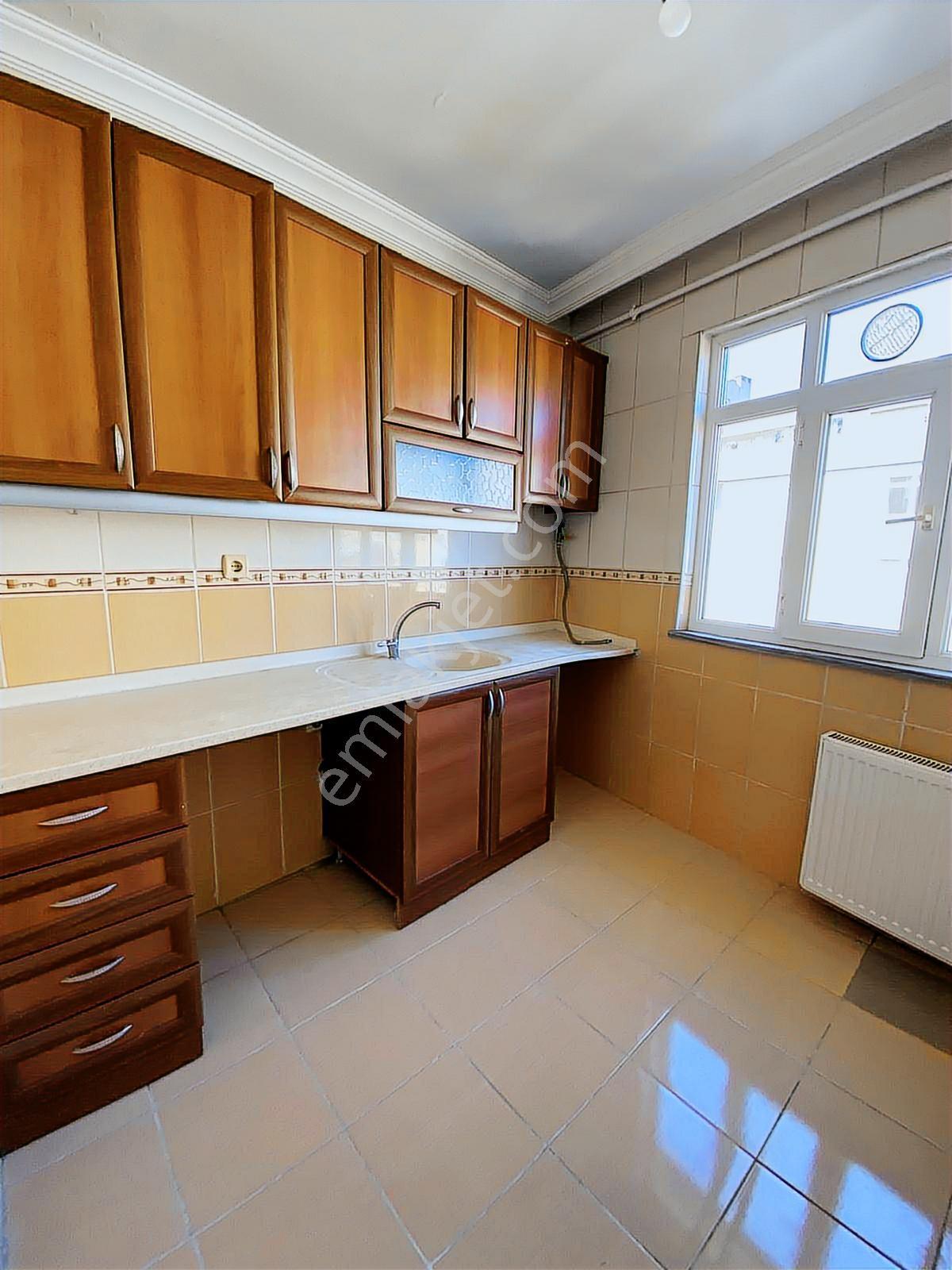 Işık Emlak'tan Satılık Üçyüzlü Metro Dibinde Dubleks 4+1 Daire - Görsel 33