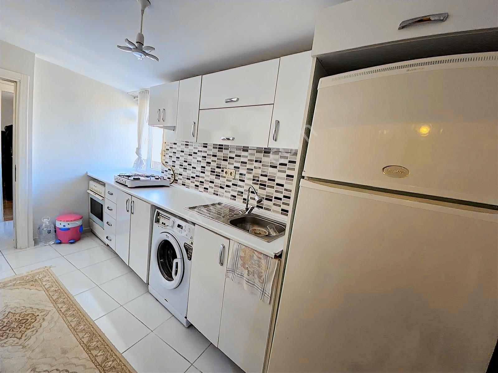 Işık Emlak'tan Satılık Üçyüzlü Metro Dibinde Dubleks 4+1 Daire - Görsel 15