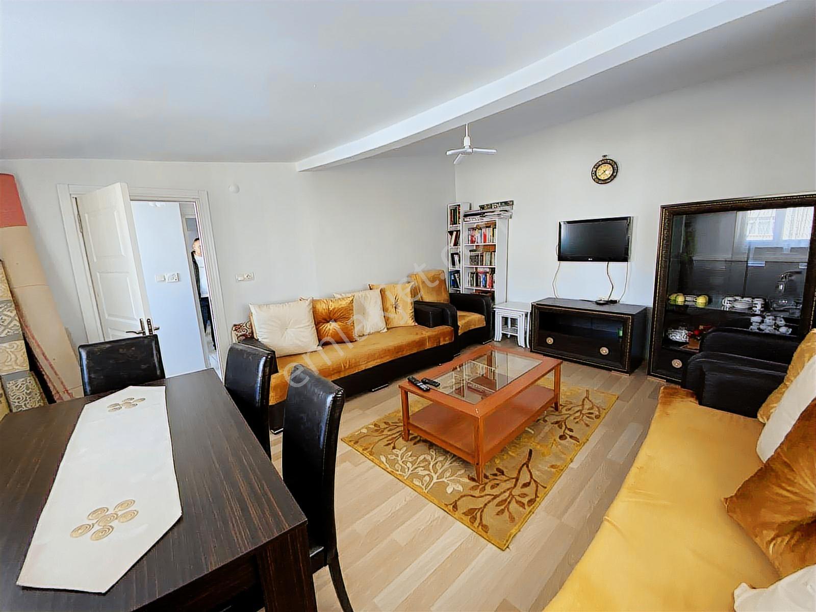 Işık Emlak'tan Satılık Üçyüzlü Metro Dibinde Dubleks 4+1 Daire - Görsel 17