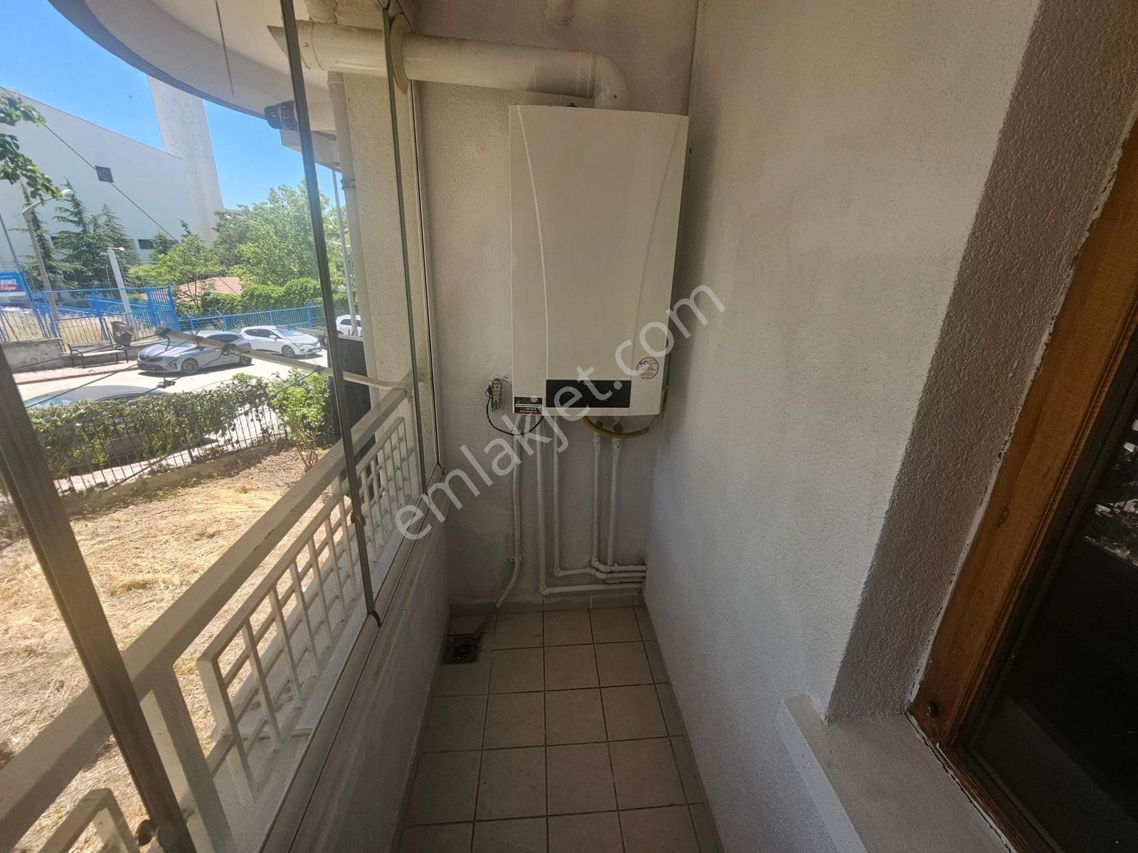 Etlik Aşağı Eğlence De Gülhane Hst Yanı Katta 3+1 Asansörlü - Görsel 18