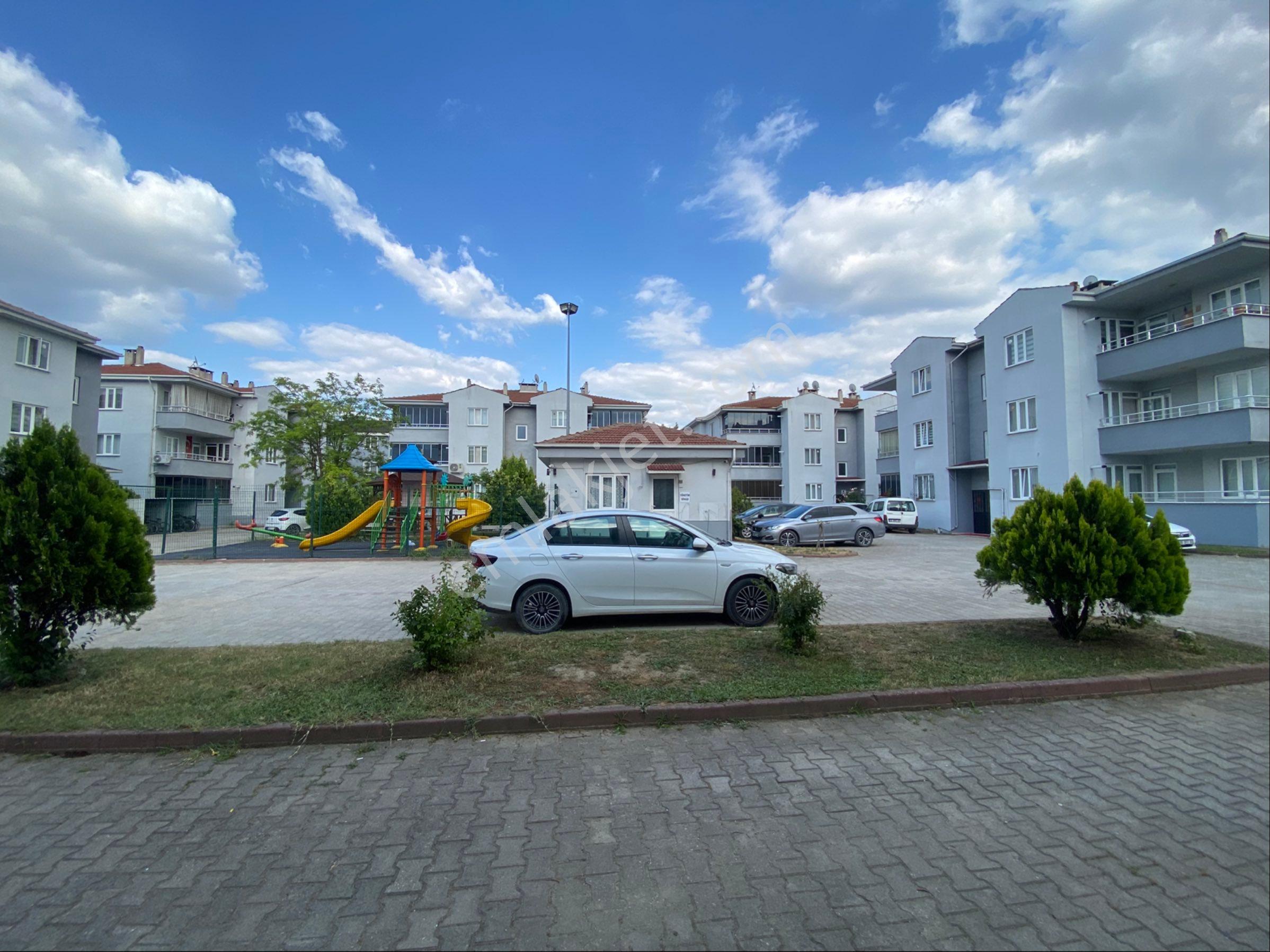 Roma ‘dan Kozluca Yolunda Satılık Site İçi Daire - Görsel 3