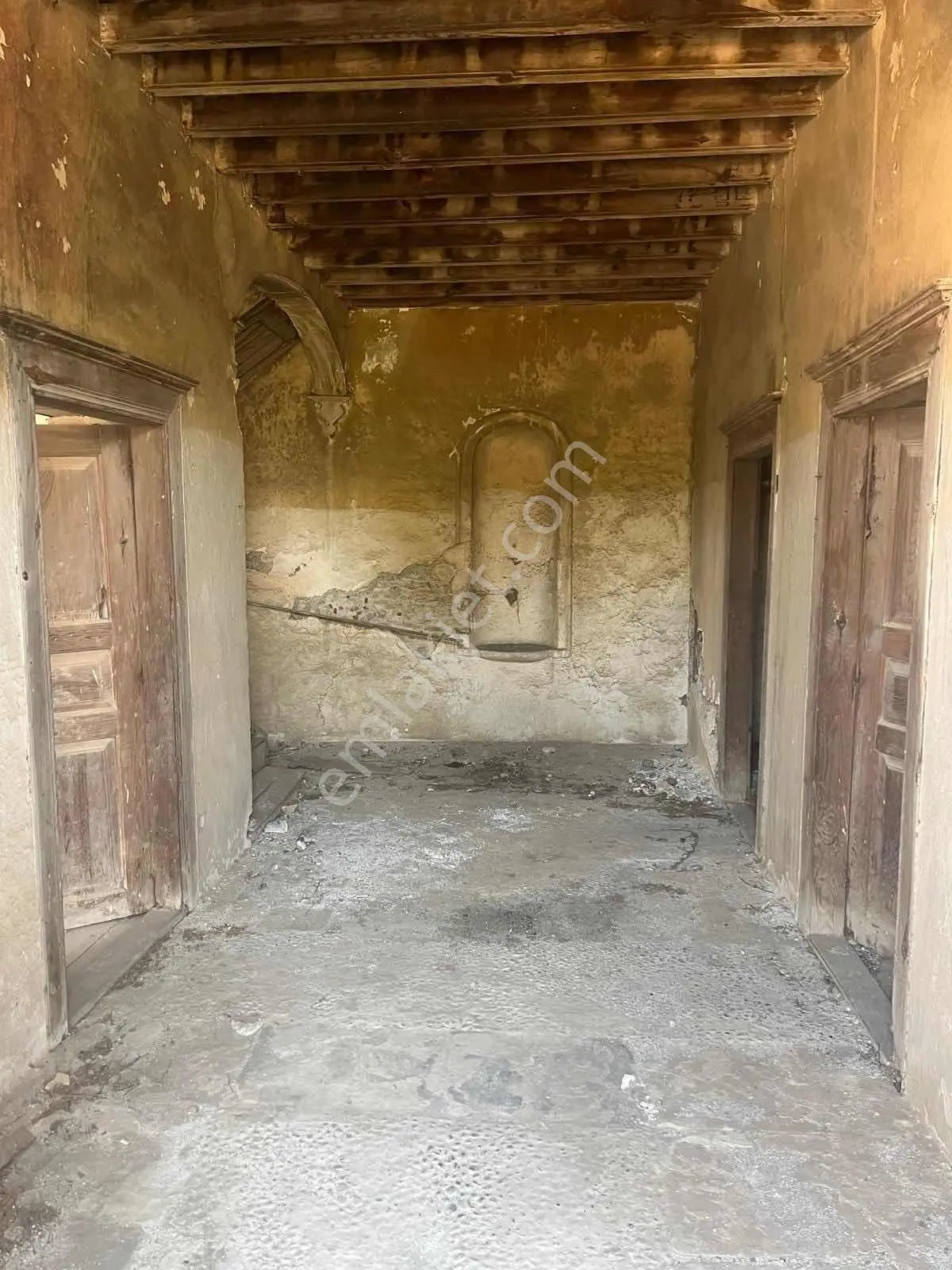 Ula'da Tadilat Ruhsatı Alınmış İşletme Ruhsatı Alınabilir Ev - Görsel 4