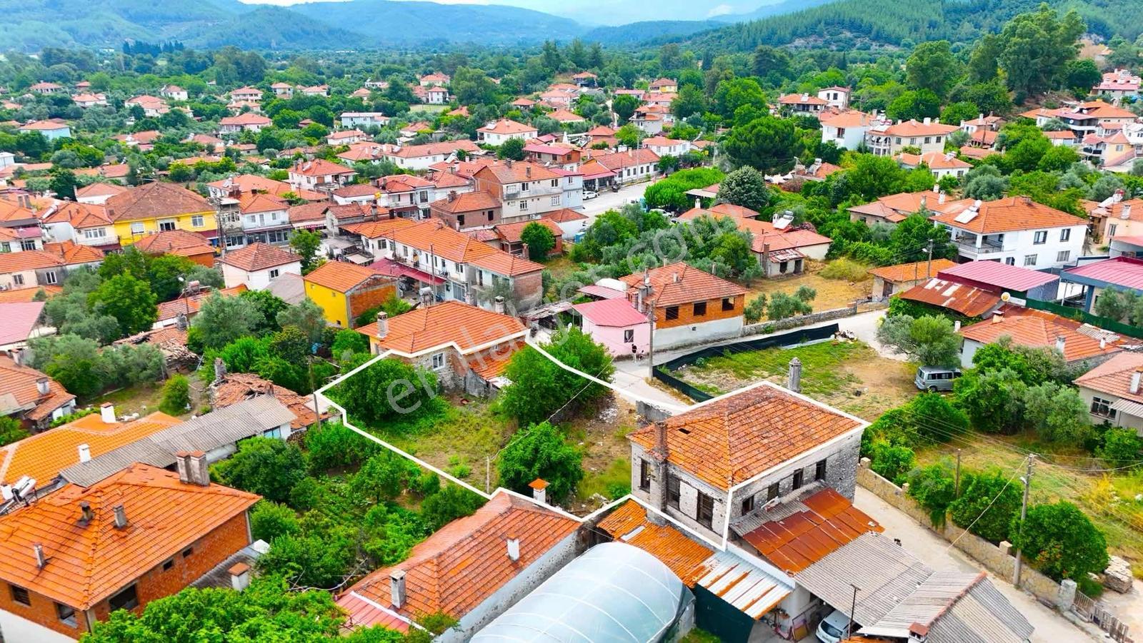 Ula'da Tadilat Ruhsatı Alınmış İşletme Ruhsatı Alınabilir Ev - Görsel 9