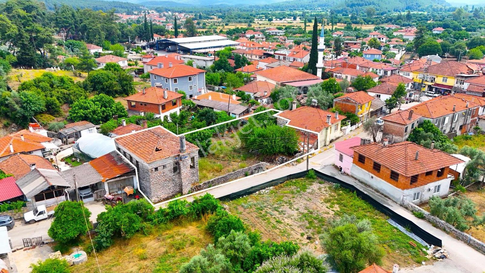 Ula'da Tadilat Ruhsatı Alınmış İşletme Ruhsatı Alınabilir Ev