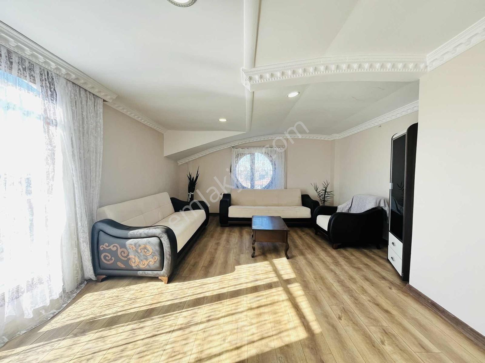 Silivri Yeni Mahalle'de Üniversiteye Yakın Eşyalı Kiralık 2+1