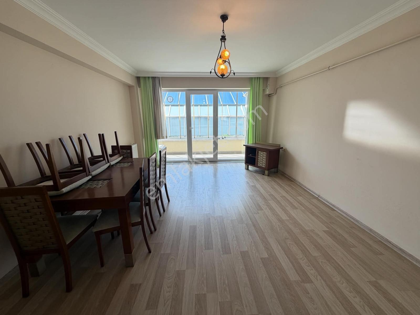 Kocaali Yalı Da Havuzlu Güvenlikli Site İçi 2+1 Eşyalı Daire - Görsel 5