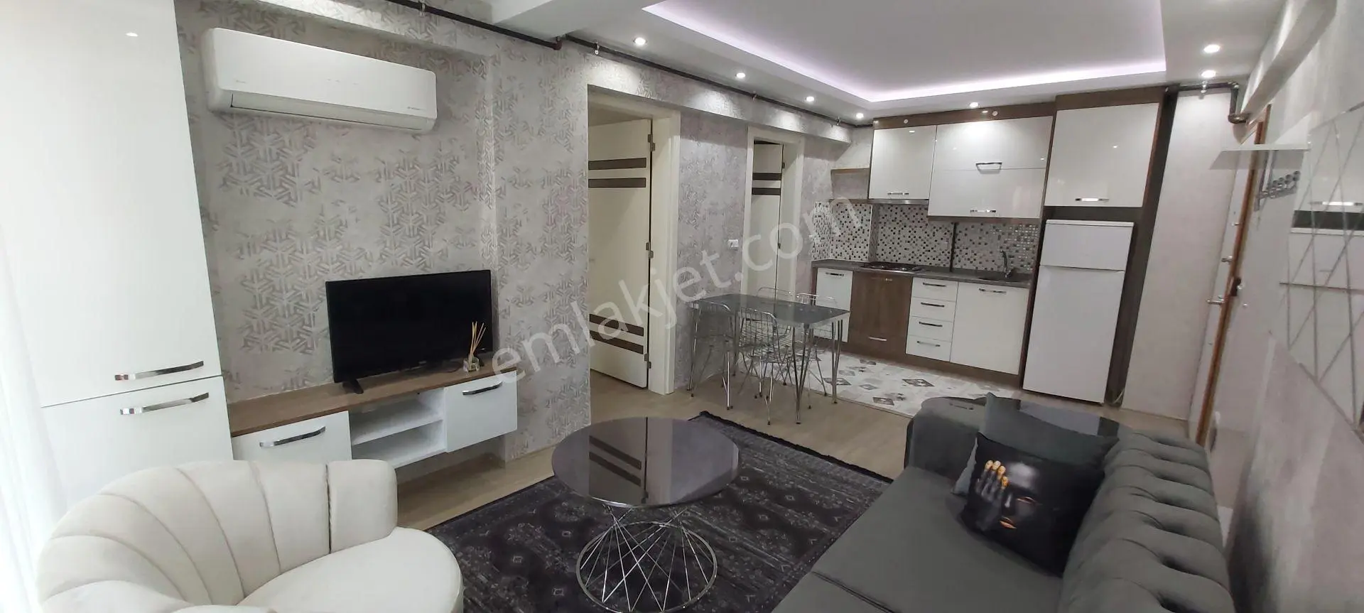 Ender Uysal Gayrimenkulden Foruma Yakın Klimalı Lüx 1+1 Kiralık Apart..
