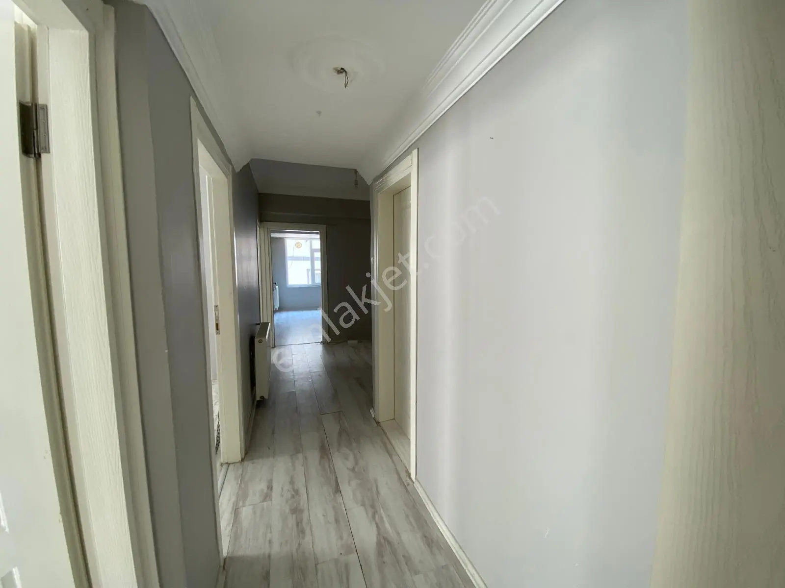 Truva' Dan İlkadım 19 Mayıs Mahallesinde Kiralık 2+1 Daire - Görsel 4