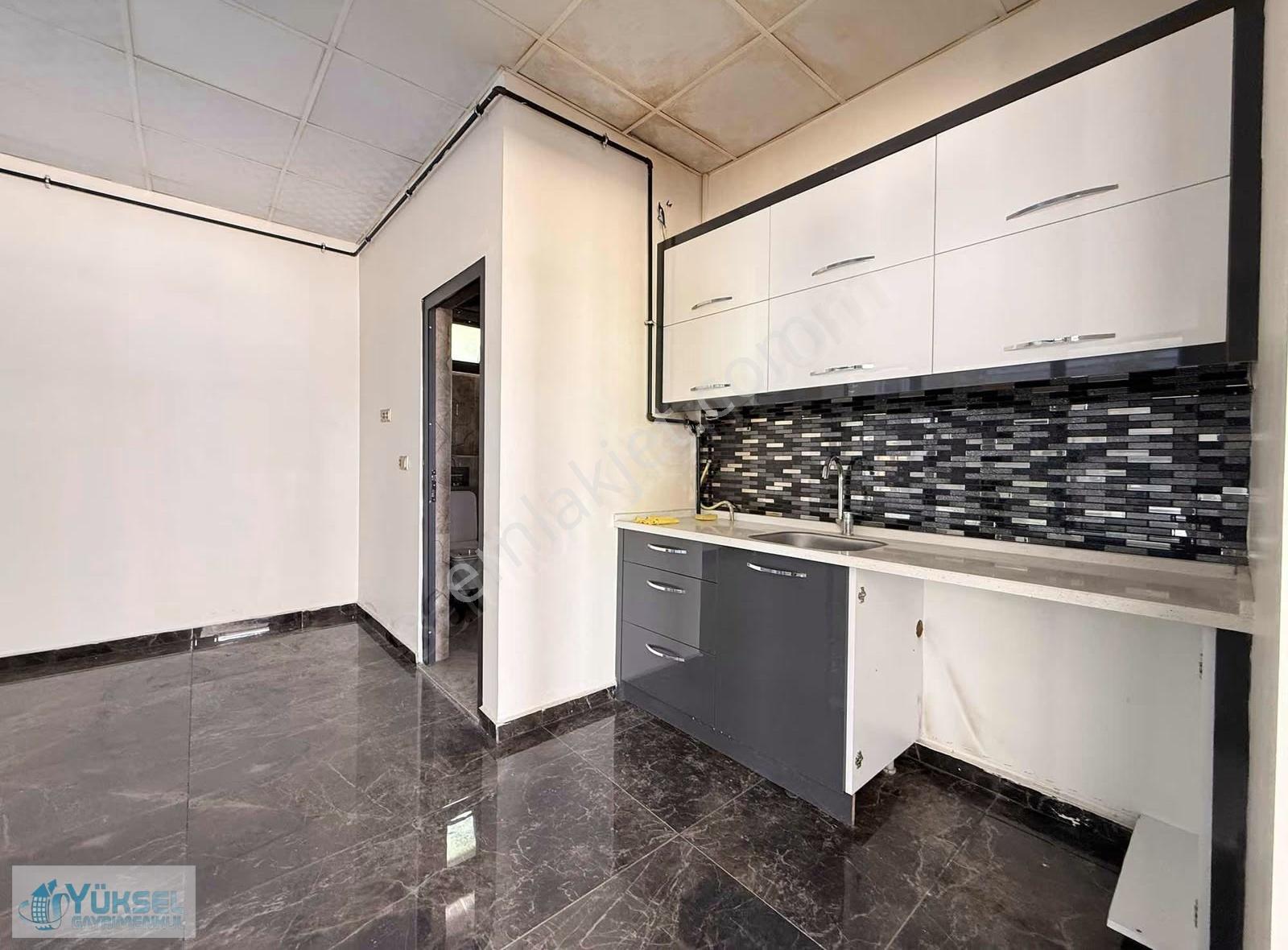 Adalet'te Harika Konumda Cadde Üzeri Kiralık Dükkan - Görsel 4