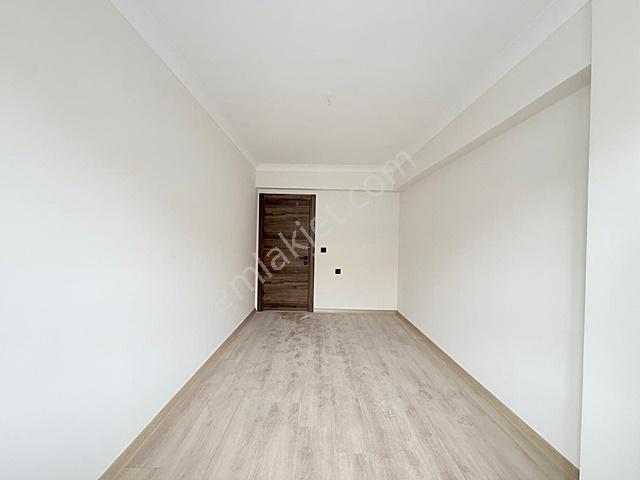 Menderes'te Cadde Üzeri 4+1 G.odalı Ultra Lüks Daire - Görsel 14