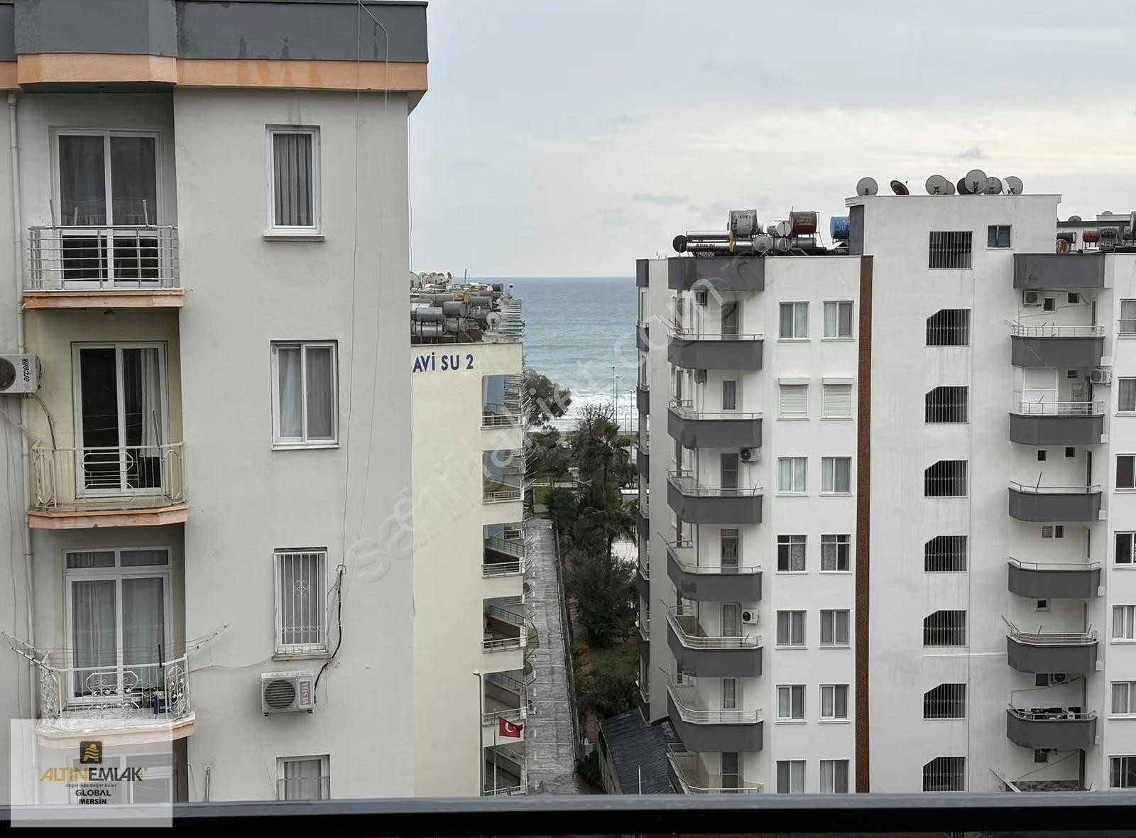 Altın Emlak'tn Flamingo 4 Çaprazı Denize 100 M Havuzlu 1+1