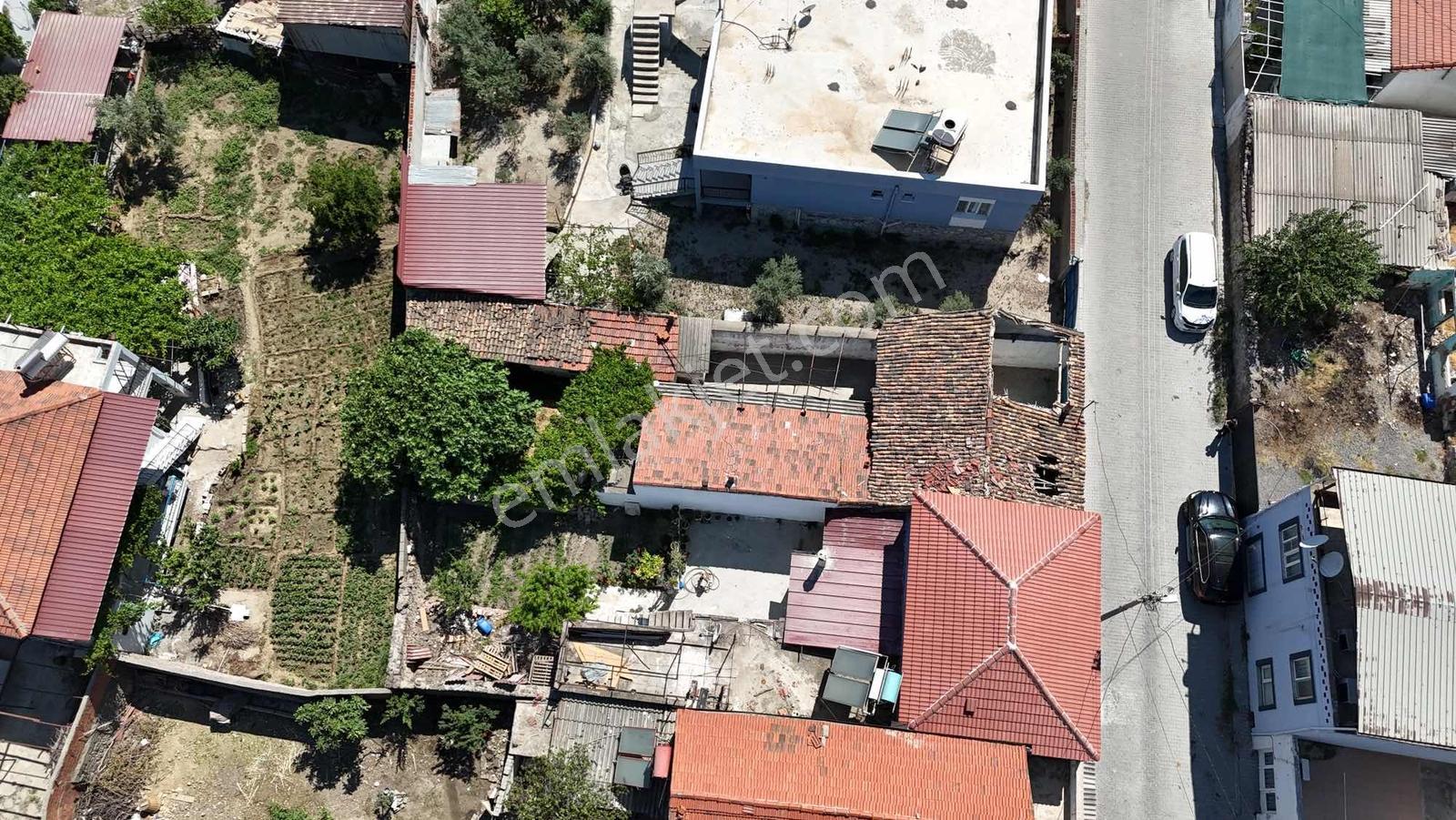 Kuşadası Yolu Üzerinde Müstakıl Köy Evi - Görsel 3
