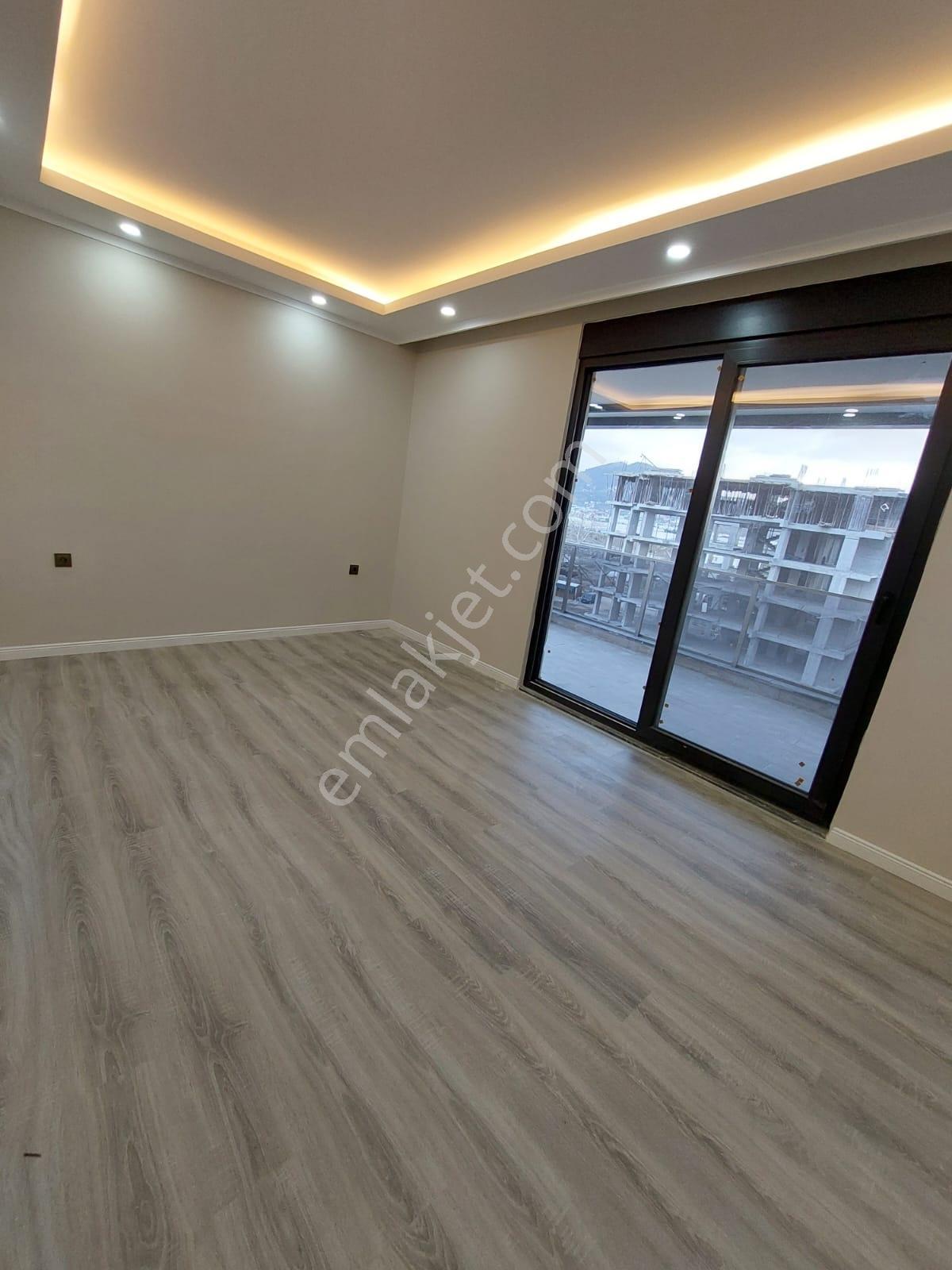 Denize Yürüme Mesafesinde | Havuzlu Sitede 2+1 Dubleks Yaşam - Görsel 13