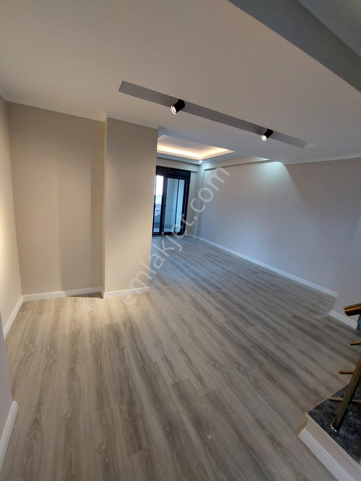Denize Yürüme Mesafesinde | Havuzlu Sitede 2+1 Dubleks Yaşam - Görsel 7