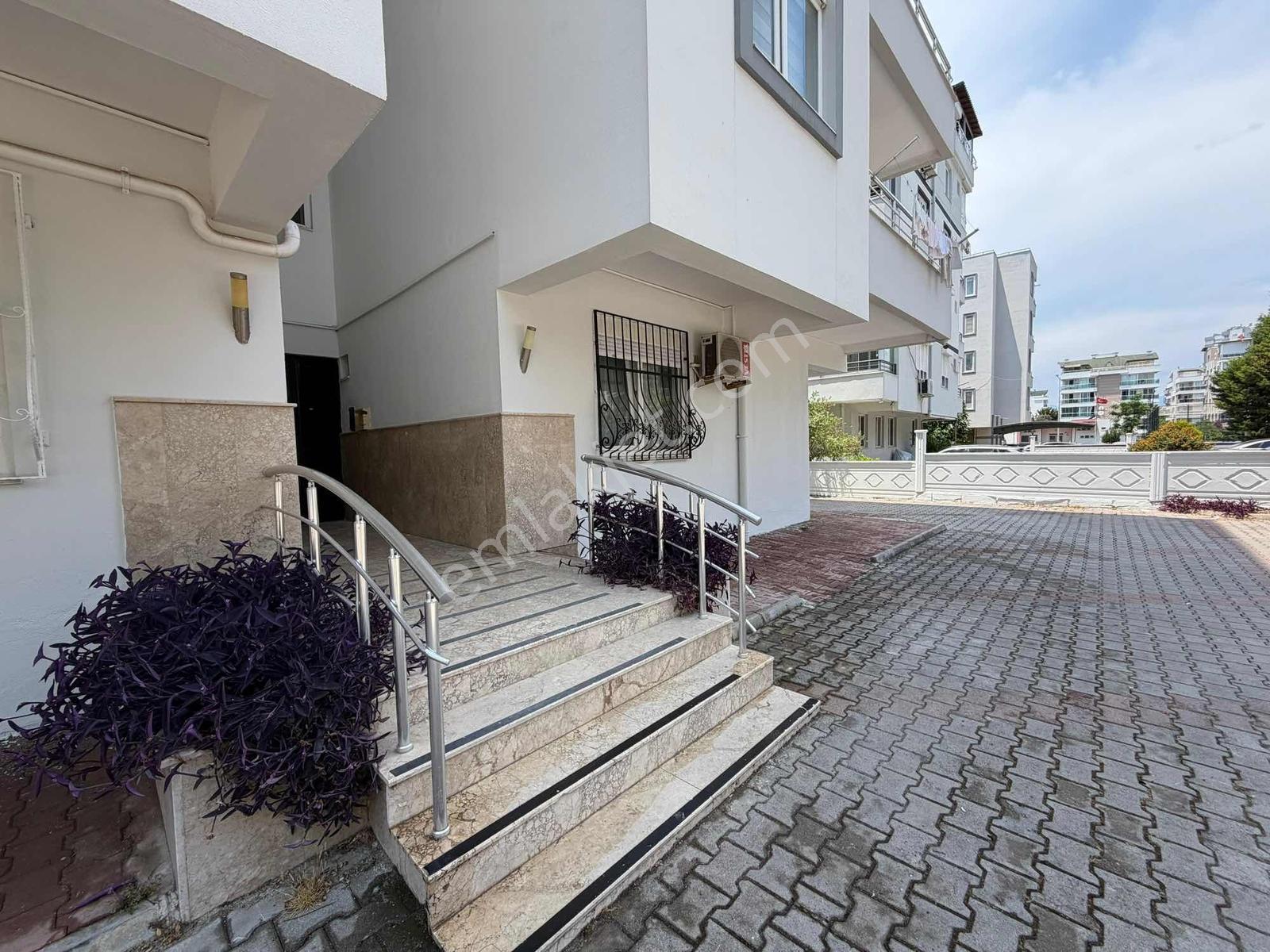 Lara Çağlayanda Satılık 2+1 Eşyalı Daire - Görsel 17