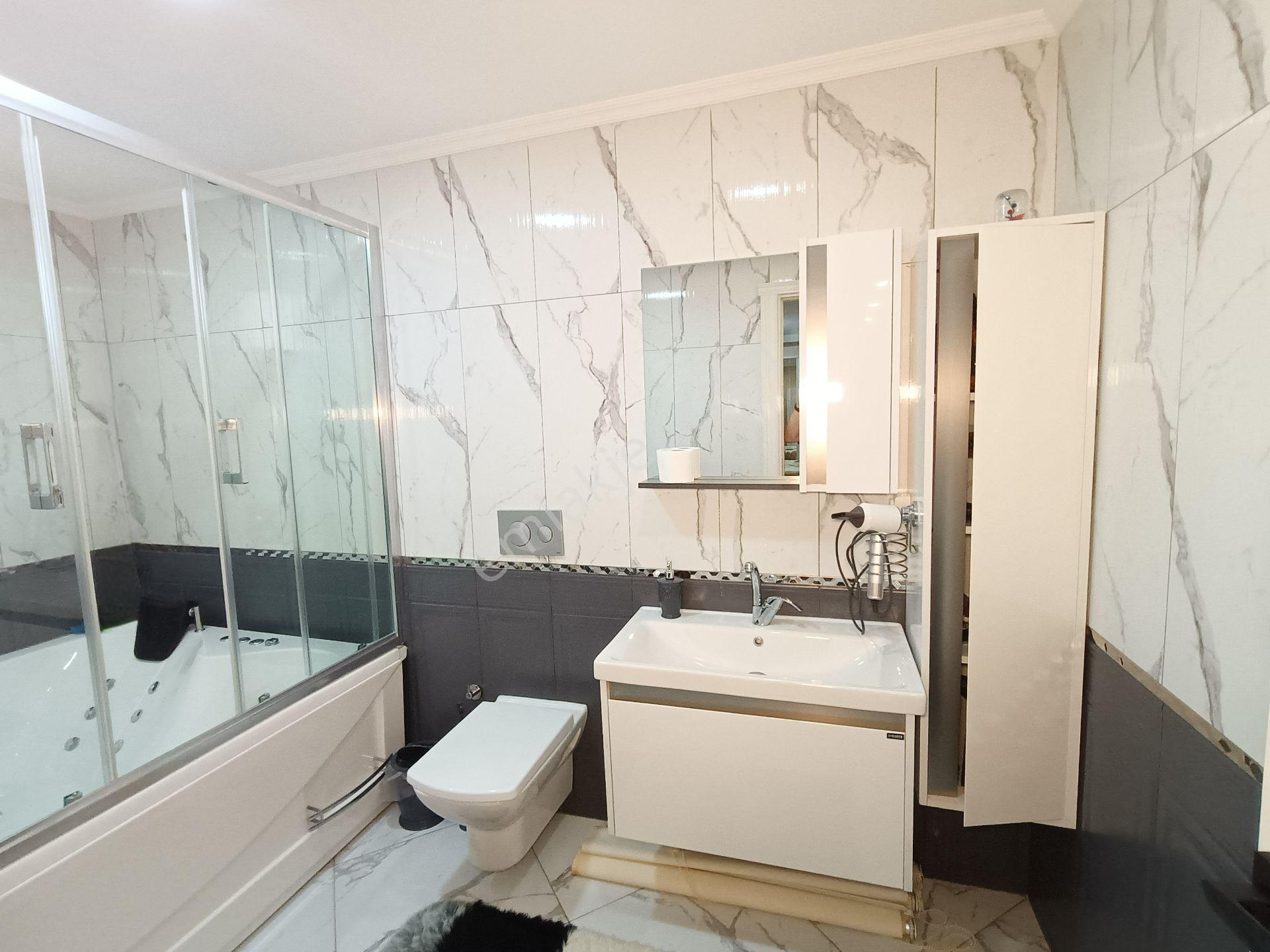 Fiyaka Evleri Sitesinde, Bahçeli, Komple Tadilatlı, Satılık Geniş Dubleks Daire - Görsel 7