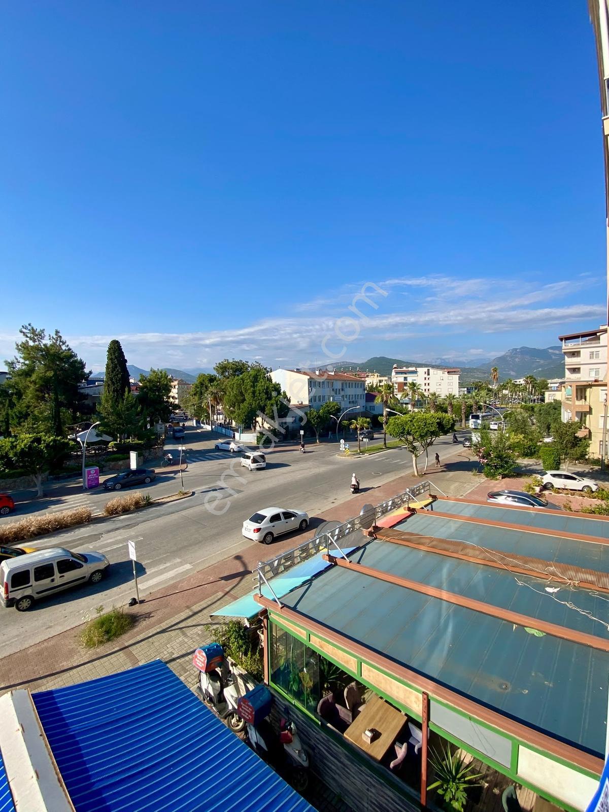 Merkezde Konforun Yeni Adresi | Ayrı Mutfaklı Cam Balkonlu 3+1