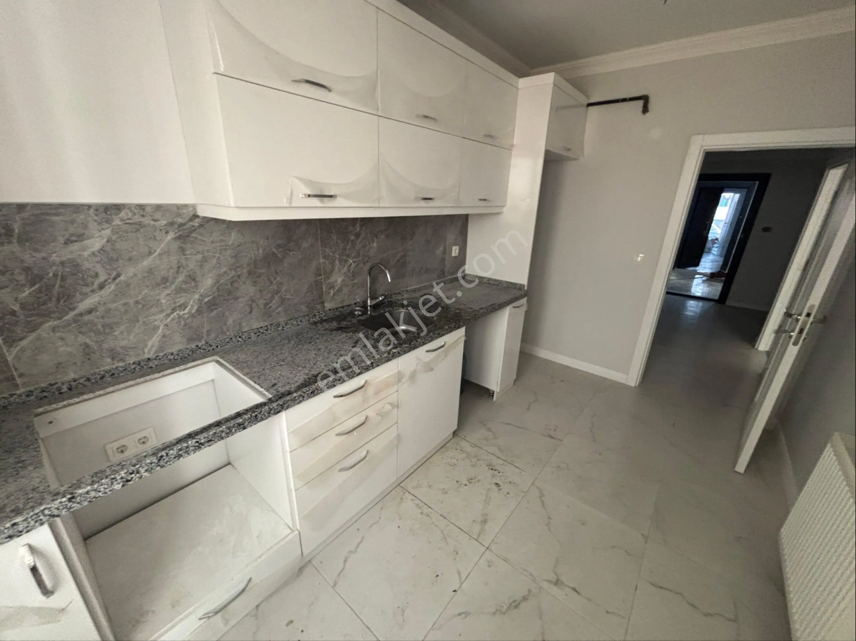 Merkez’de 2+1 Sıfır Kiralık Daire - Görsel 3