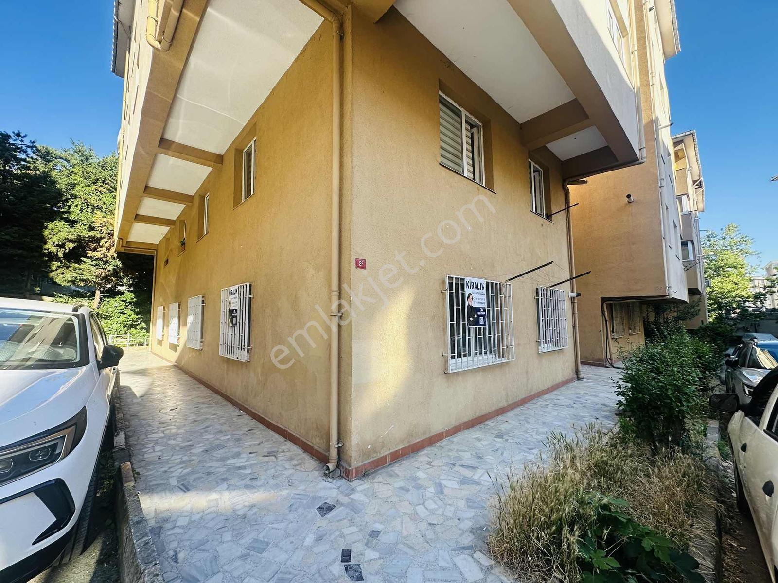 Çekmeköy Vuralkent Sitesi 2+1 Geniş Ve Ferah Kiralık Daire - Görsel 16