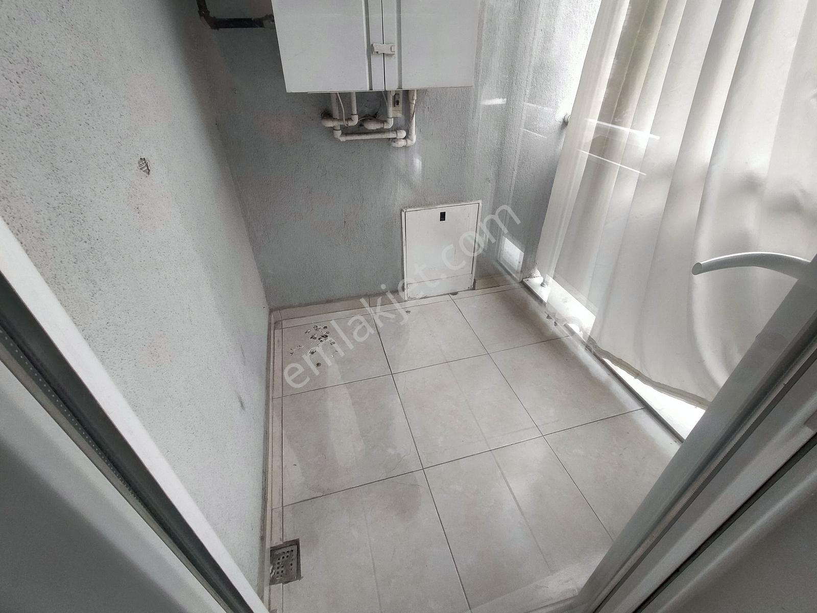 Akkonakda Aile Binasında Eşyasız 50m2 2+1 Kiralık Daire - Görsel 8
