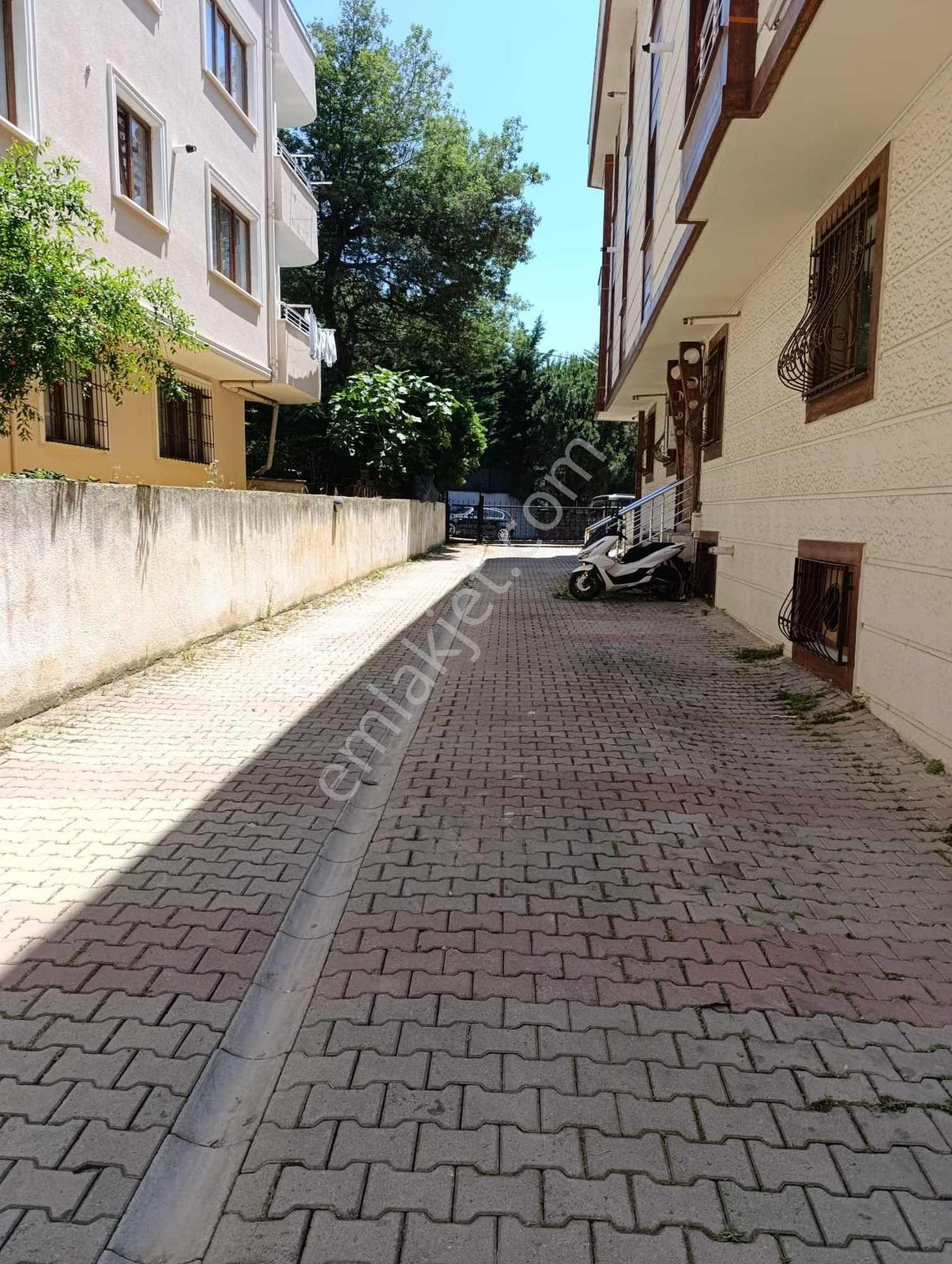 Çekmeköy Merkez Mah. Öztürk Sitesi 1+1 Ayrı Mutfak Satılık Daire - Görsel 21