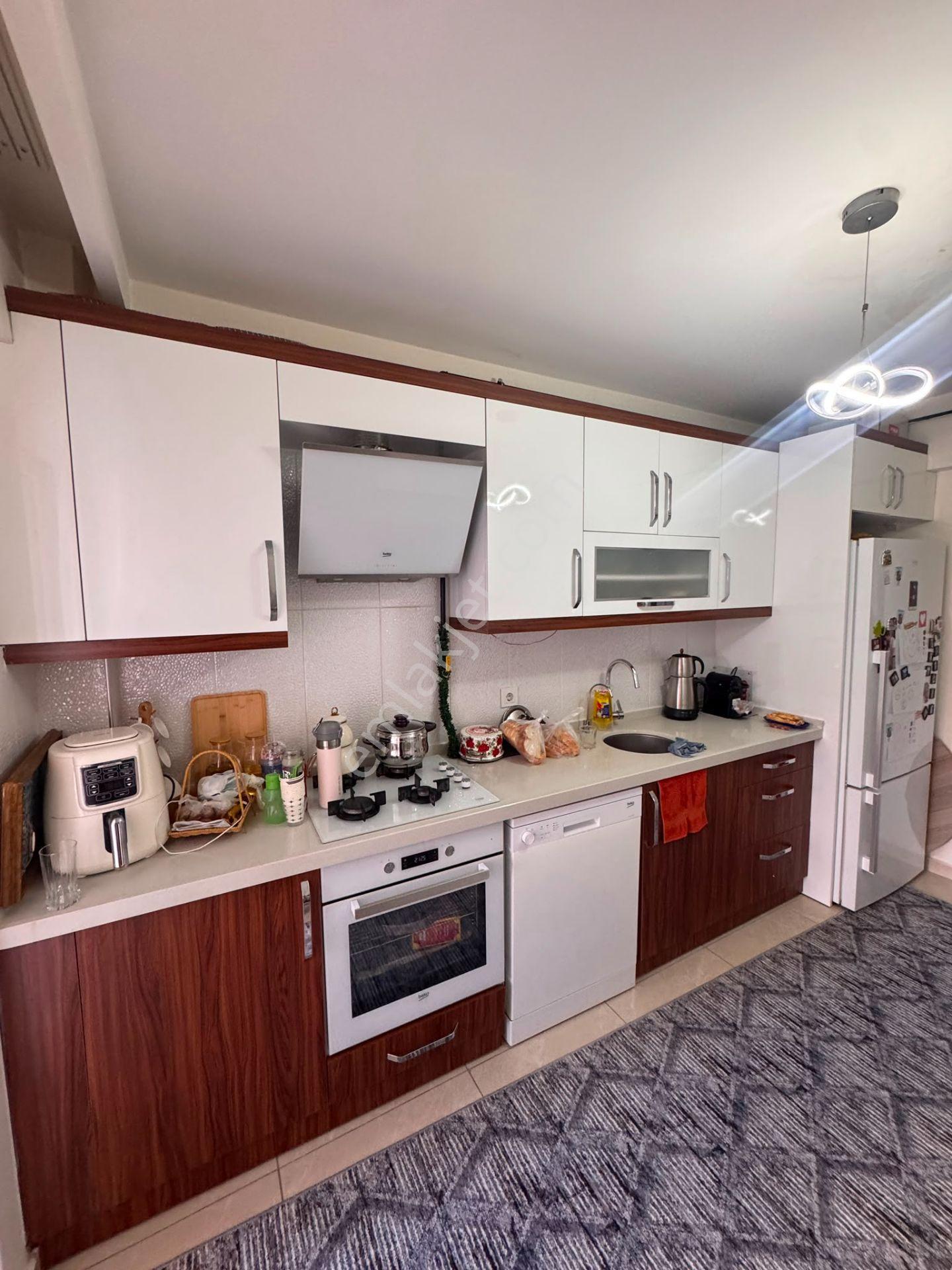 Millet Mahallesi'nde Geniş Ve Ferah 2+1 Satılık Daire | 120 M² Yaşam Alanı - Görsel 25