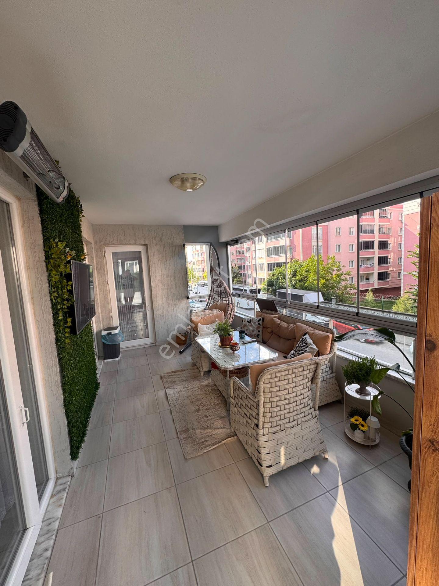 Millet Mahallesi'nde Geniş Ve Ferah 2+1 Satılık Daire | 120 M² Yaşam Alanı - Görsel 28