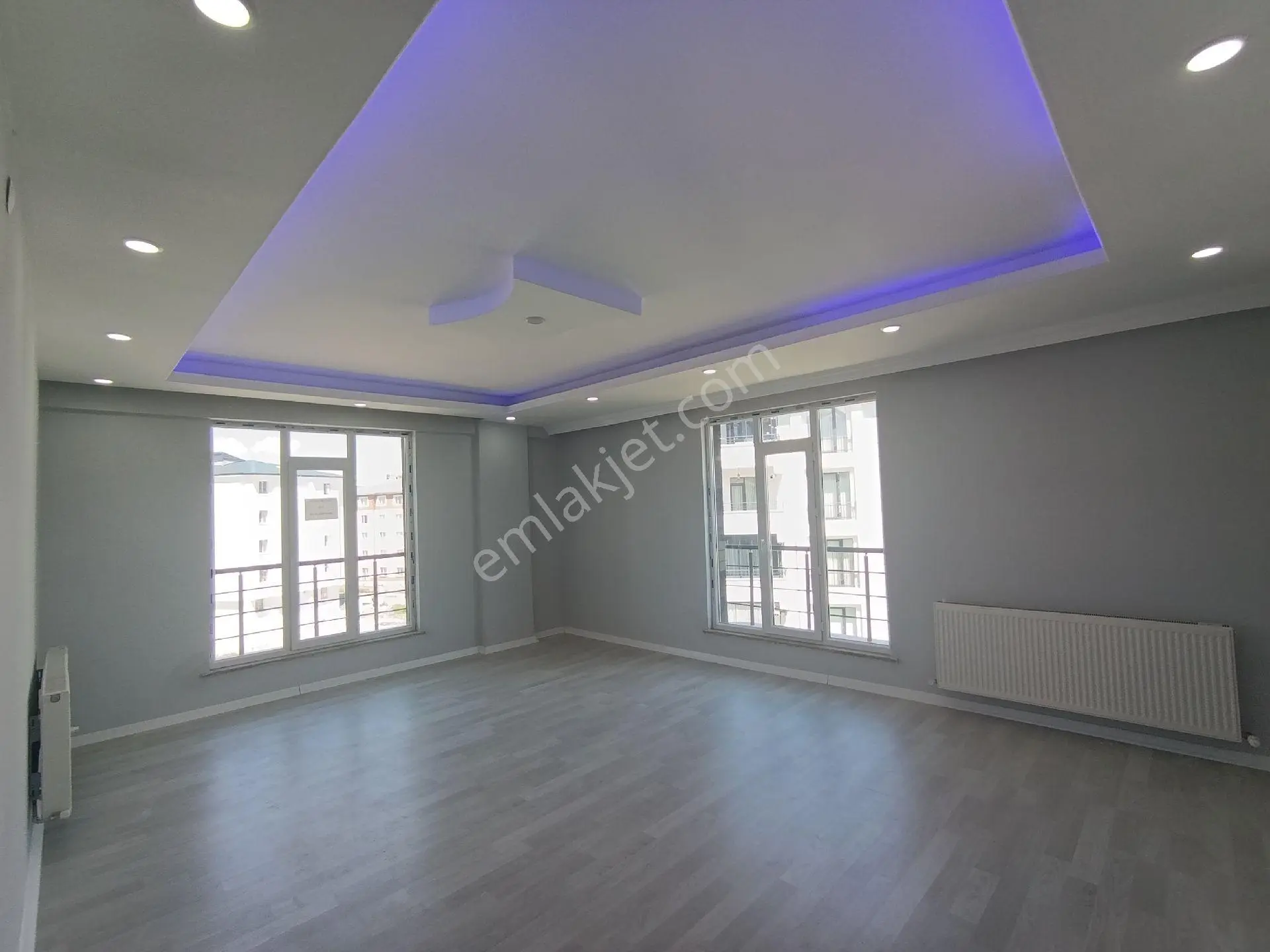 Yenişehir Mahallesi'nde Satılık Arakatta Kapalı Otoparklı 3+1 Lüks Sıfır Kullanılmamış Daire - Görsel 3