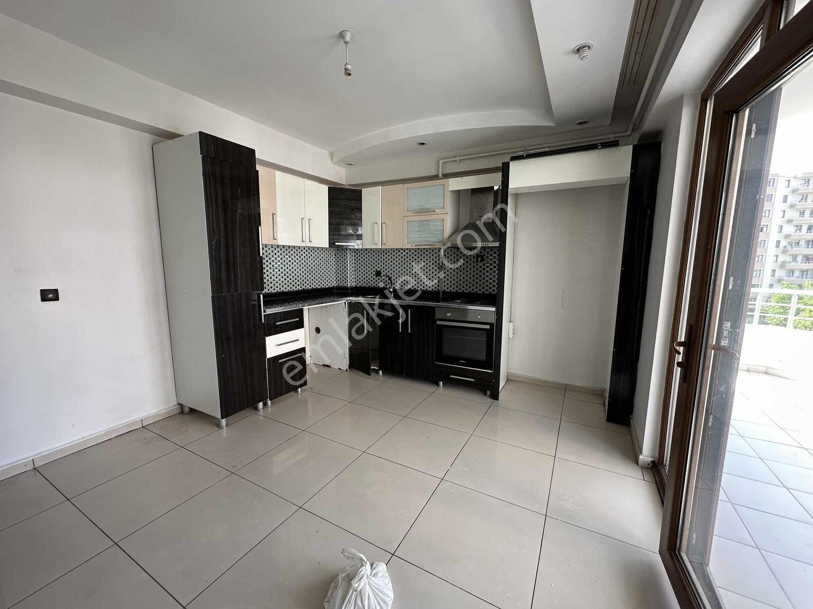 3. Sanayi Sitesi Civarında Satılık 3+1 Daire - Görsel 3