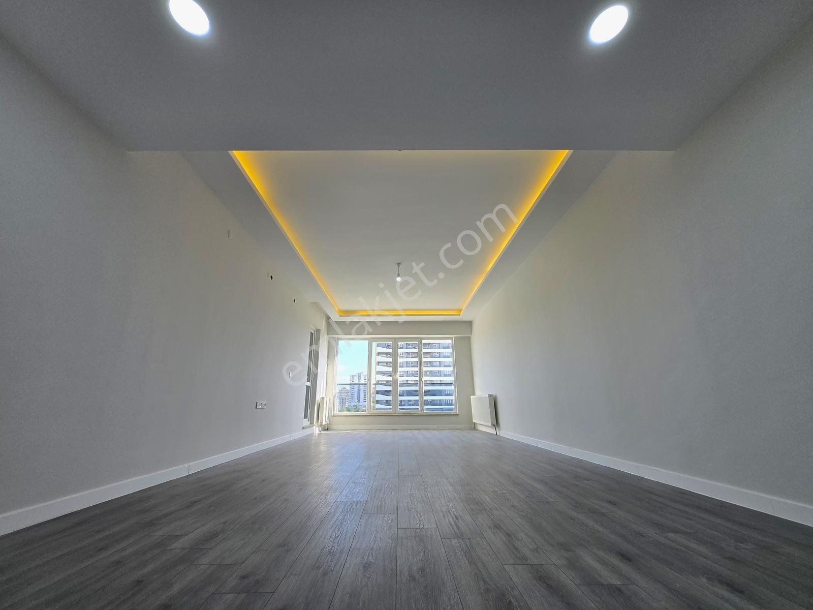 Garanti Emlak'tan - Havuzlu Sitede - 183 M² - 3+1 - A Clas Daire - Görsel 12