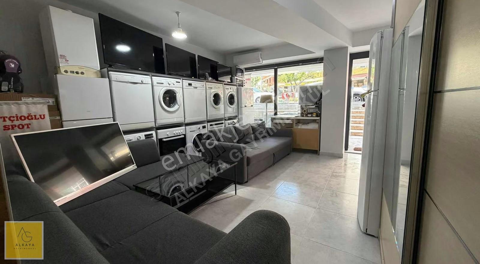 Küçükyalı Rüştü Sarp Cad. Satılık 36m² Dükkan - Ön Cephe - Görsel 11