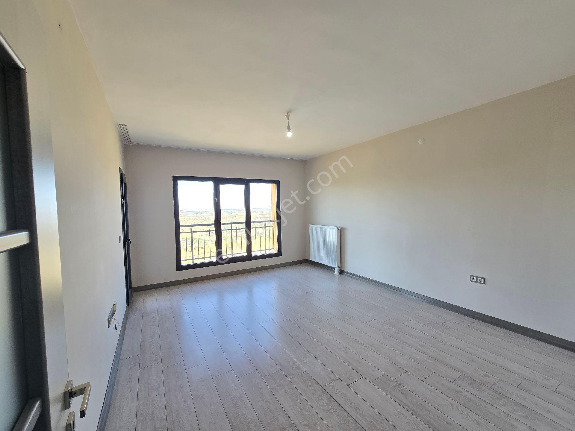 Cadde Seyran'dan Kiralık 3+1 103m2 Arakat Boş (memura) - Görsel 7