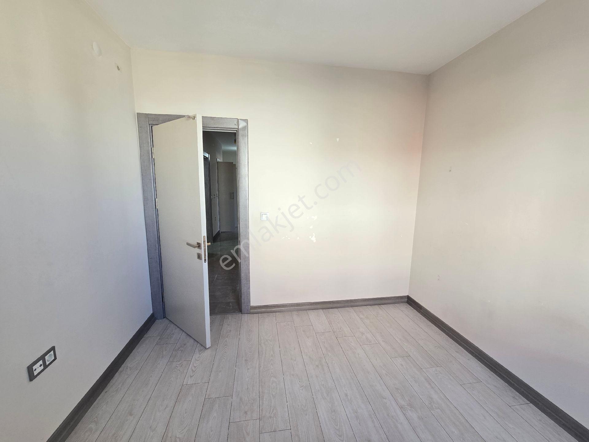 Cadde Seyran'dan Kiralık 3+1 103m2 Arakat Boş (memura) - Görsel 22