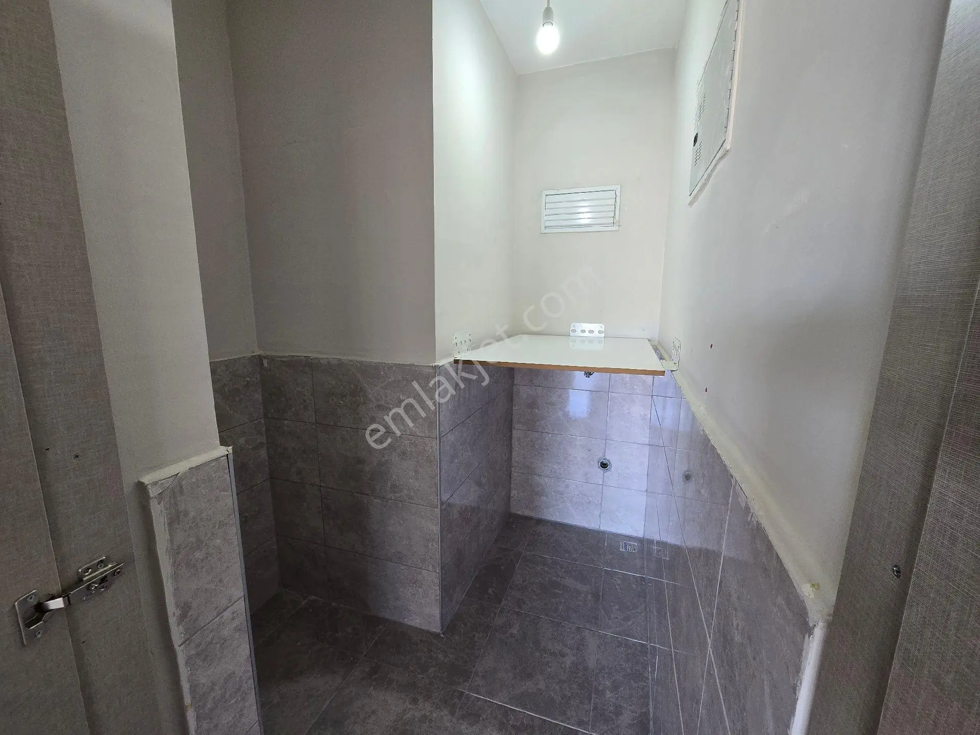 Cadde Seyran'dan Kiralık 3+1 103m2 Arakat Boş (memura) - Görsel 17