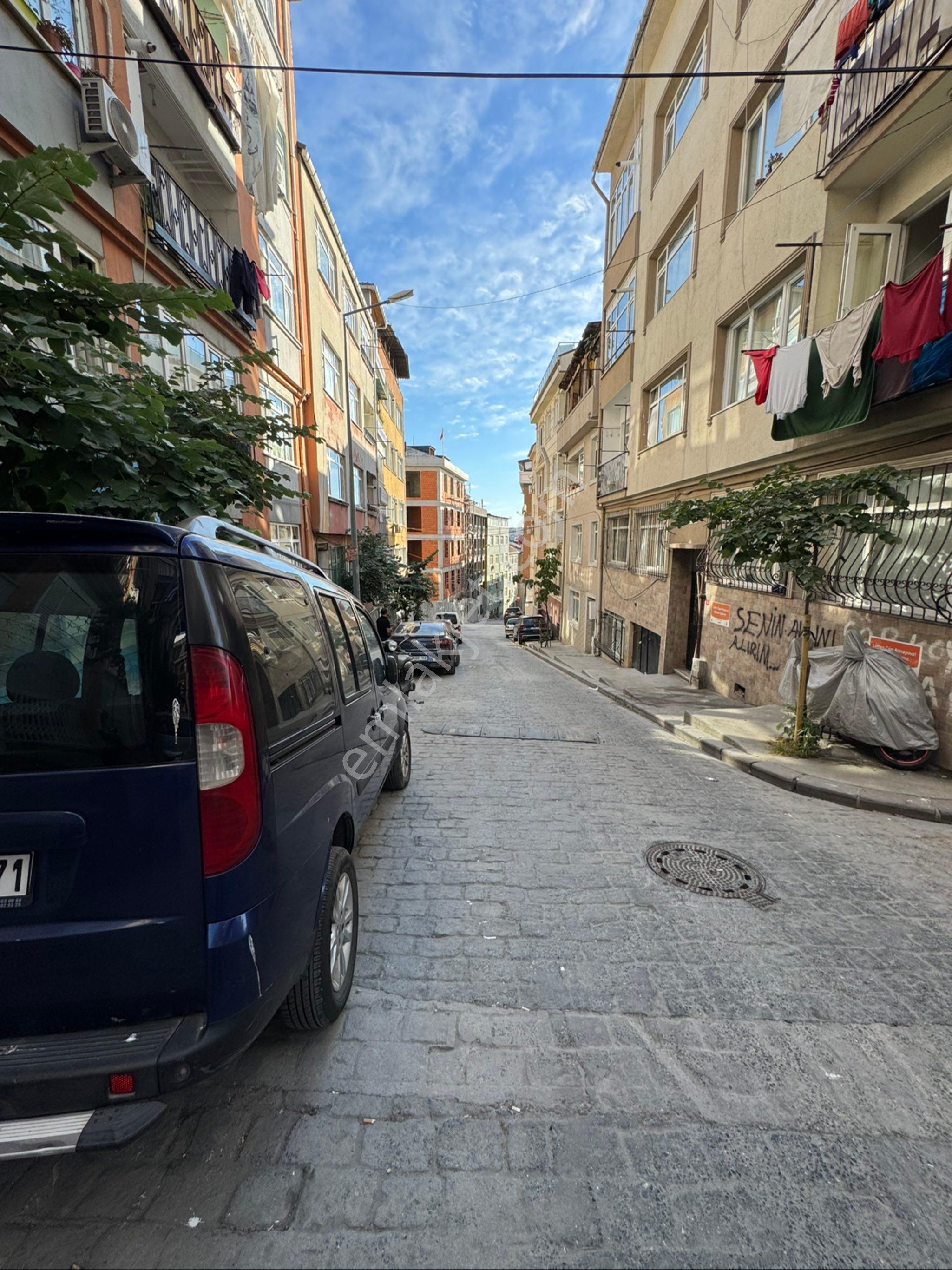 Beyoğlu Kadımehmet Efendi Mahallesinde 55 M2 Satılık Dükkan - Görsel 10