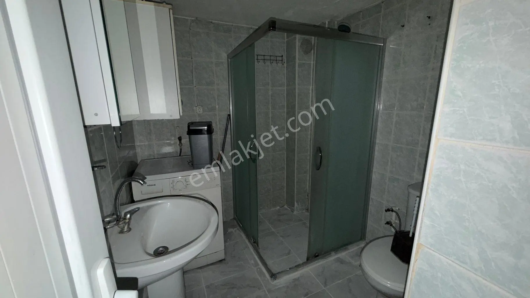 Alaybey’de Full Eşyalı 2+1 Cadde Üzerinde Kiralık Daire - Görsel 20