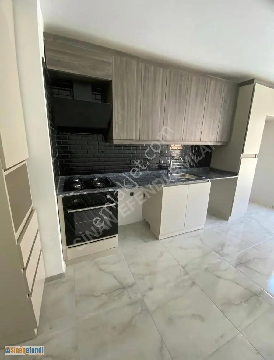 Havuzlu Sitede Sıfır 110m² Giriş Kat 2+1 - Tramvaya Çok Yakın - Görsel 4